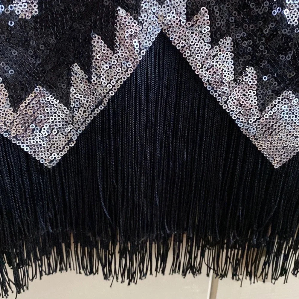 1920’s Style Flapper Sequin Dress - Picture 4 of 12